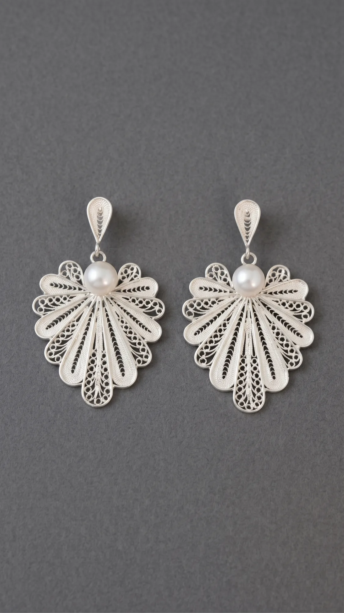 Earring “Sepidar” thumbnail 1