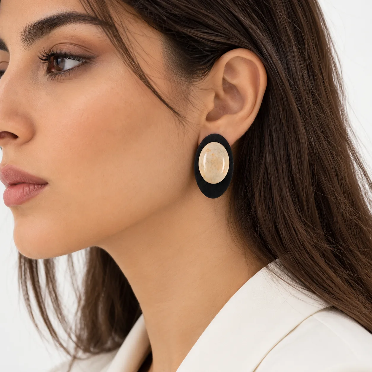 White Mahaba Earring thumbnail 2
