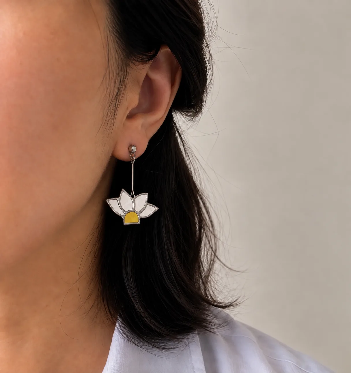 Narges earring thumbnail 3