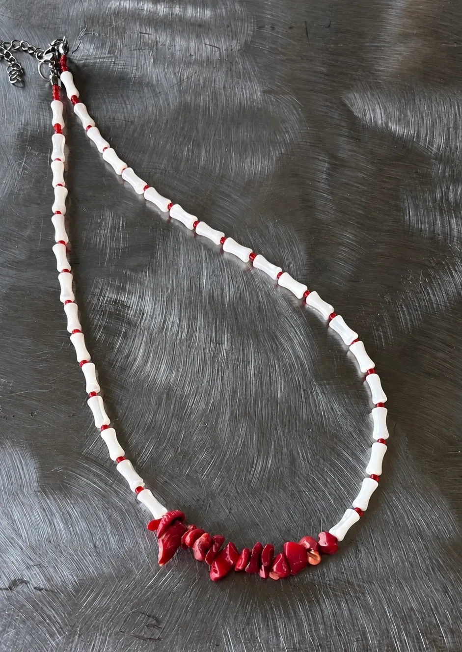 White agate and coral necklace thumbnail 3