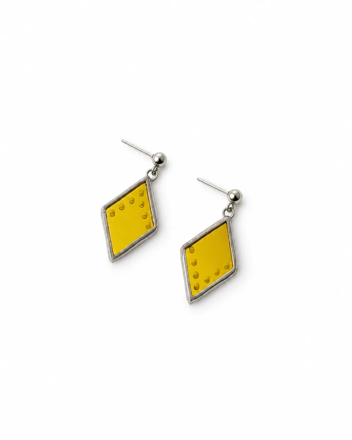 Feather earring thumbnail 1