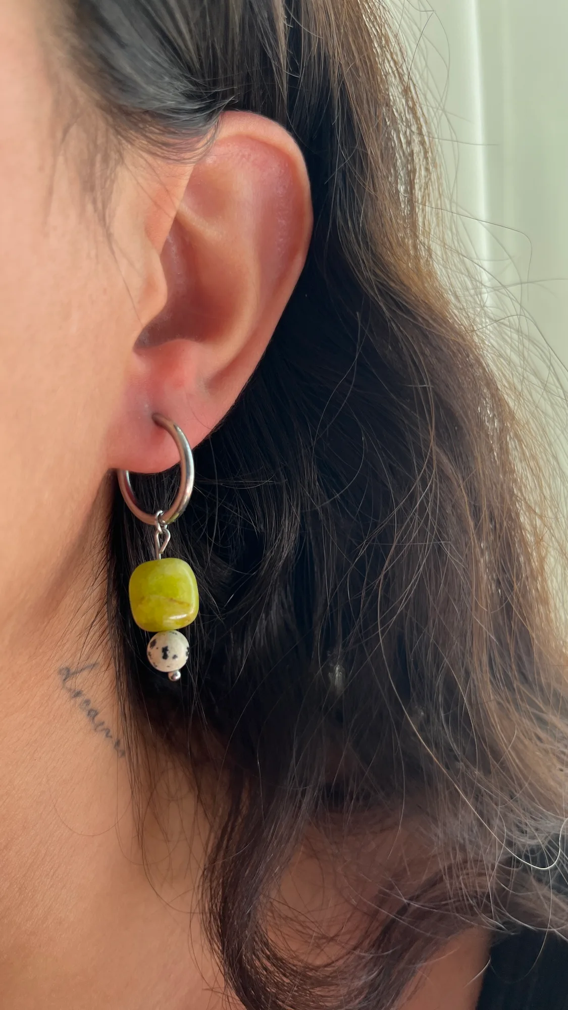 Stone earring thumbnail 2