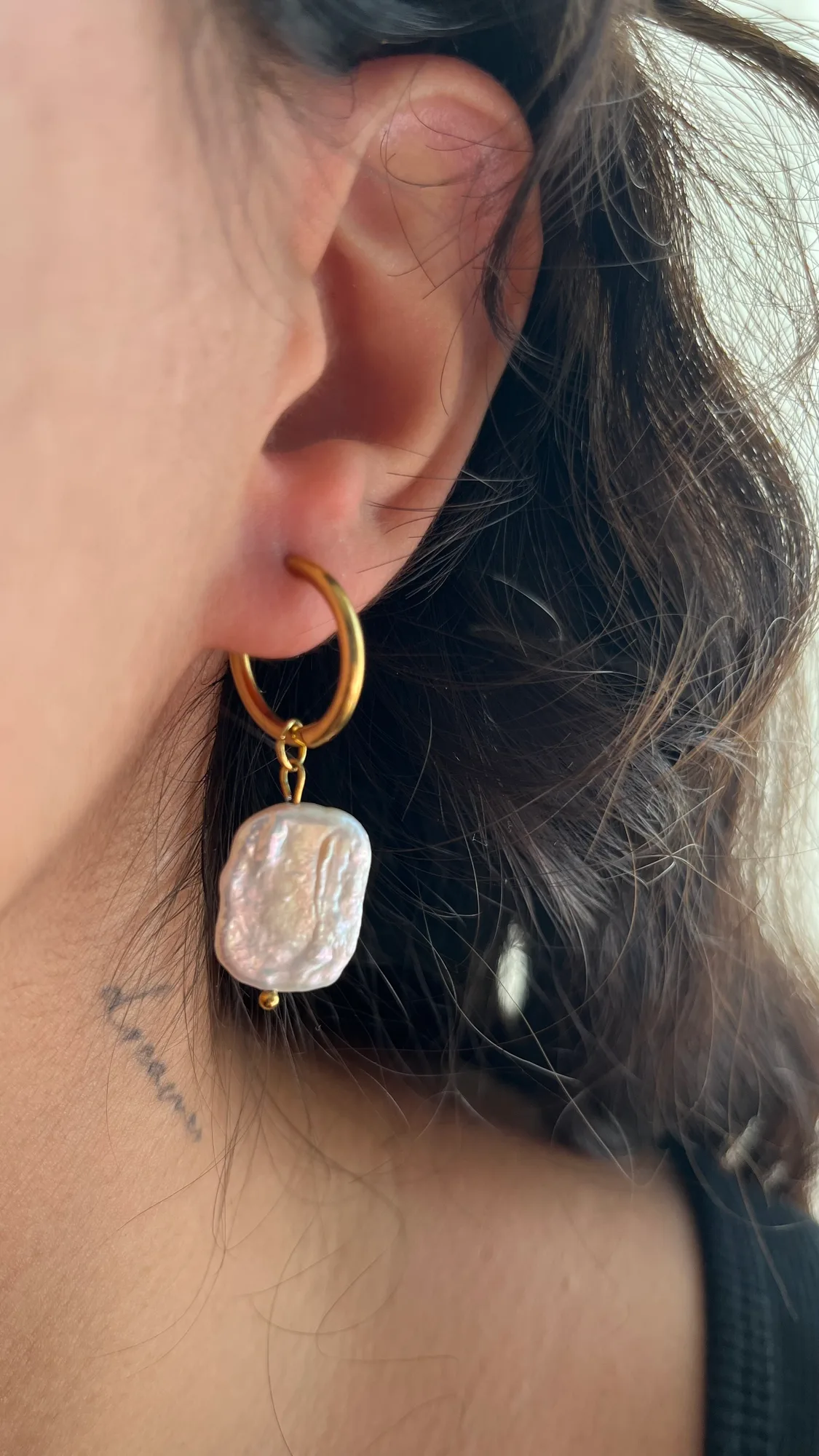 Pearl necklace thumbnail 2
