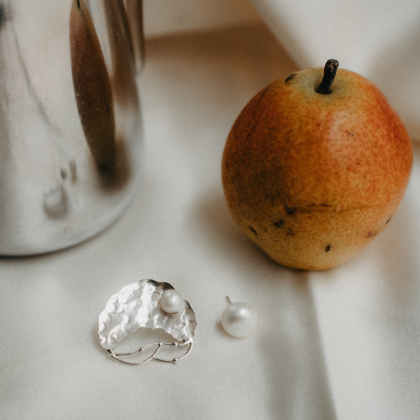 Earring of Ahil and pearl