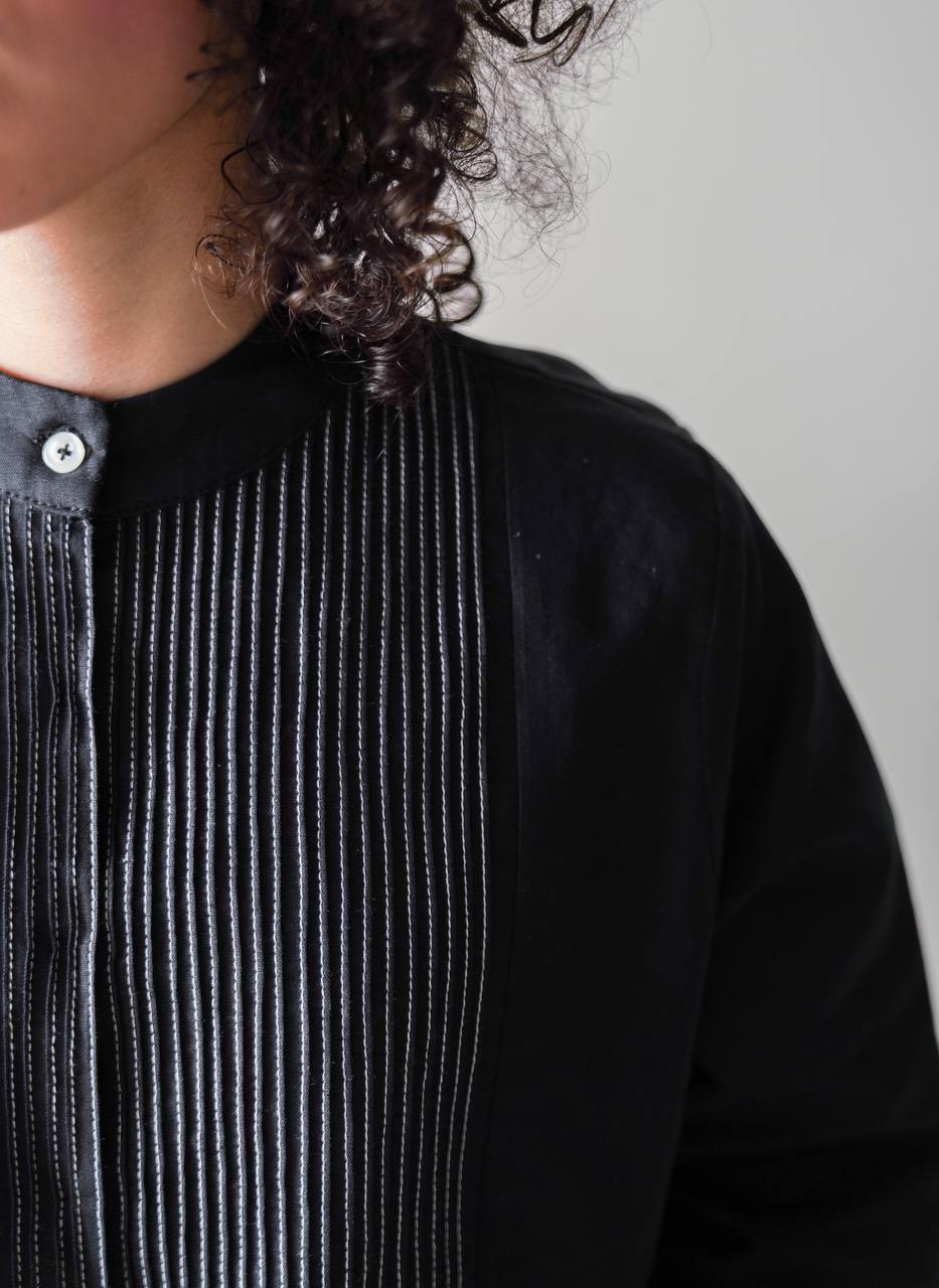 Short pleated shirt thumbnail 2