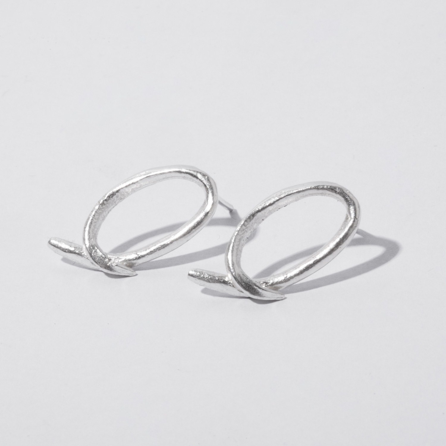 Knot earring